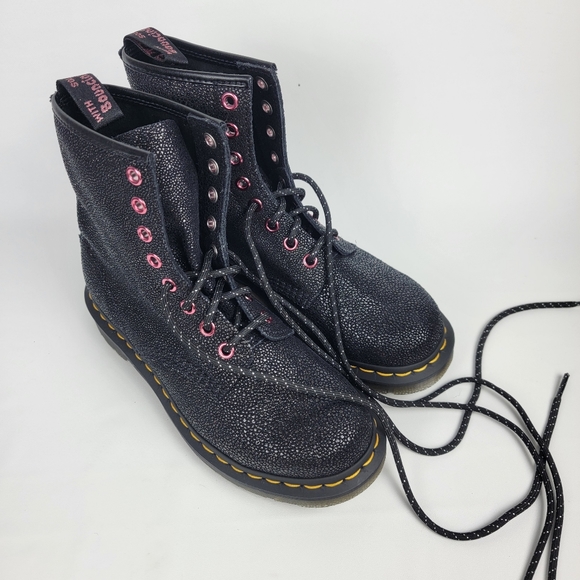 Dr. Martens Shoes Dr Martens Bejeweled Womens 6m Soft Leather 8